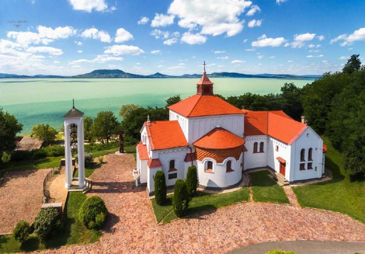 Villa House Kalmia Fonyód Esterno foto